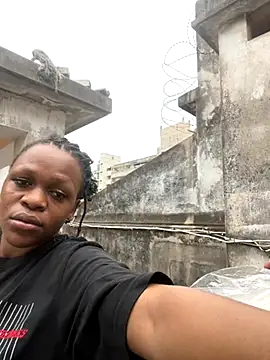 Boneca25 online show from 11-27-25, 03:23