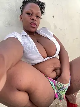 Boneca25 online show from 11-23-25, 07:18