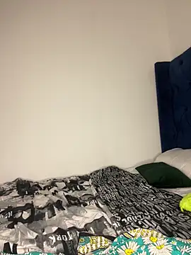 Boneca25 online show from 11-29-25, 05:51