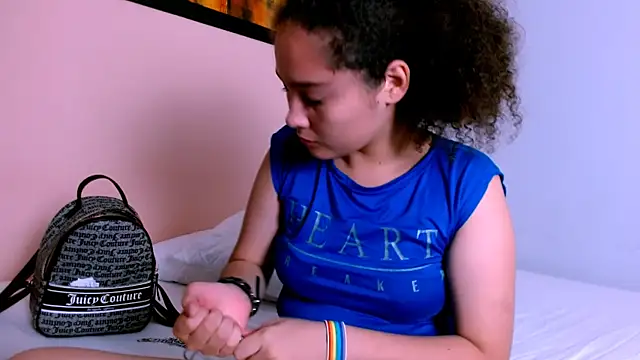 Snapshot of cameron_cooper01 chatting on 02-08-25, 01:22 cameron cooper01 online show from 02-08-25, 01:22