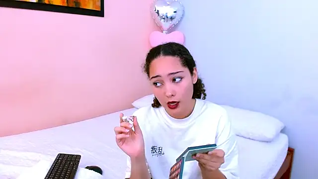 Snapshot of cameron_cooper01 chatting on 02-24-25, 01:21 cameron cooper01 online show from 02-24-25, 01:21