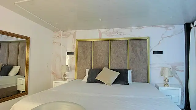 Snapshot of kaletattoo chatting on 01-09-26, 10:55 kaletattoo online show from 01-09-26, 10:55