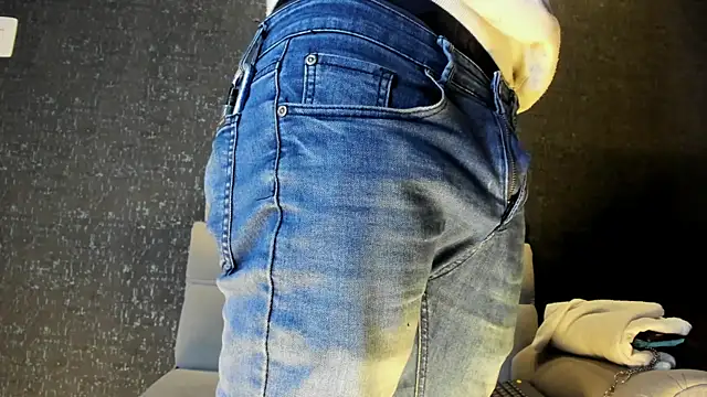 Snapshot of kaletattoo chatting on 01-14-26, 11:03 kaletattoo online show from 01-14-26, 11:03