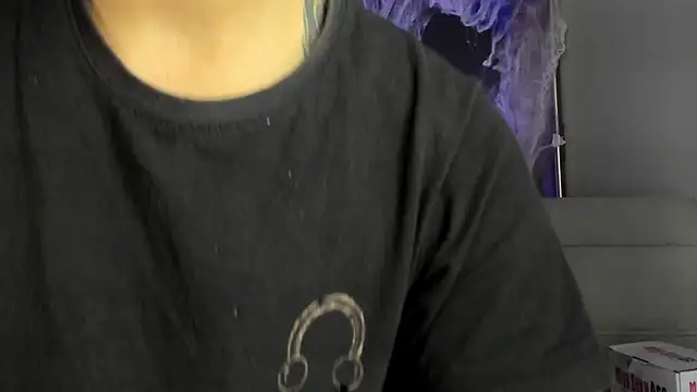 Snapshot of kaletattoo chatting on 11-02-25, 11:48 kaletattoo online show from 11-02-25, 11:48