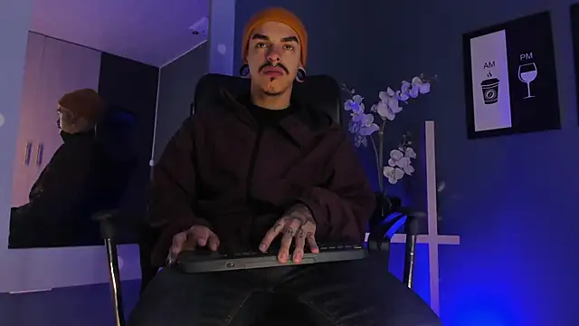 Snapshot of kaletattoo chatting on 02-17-26, 11:07 kaletattoo online show from 02-17-26, 11:07