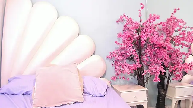 Snapshot of Joy_Firestone chatting on 02-03-25, 10:43 Joy Firestone online show from 02-03-25, 10:43