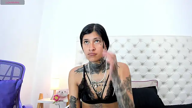 esmeralda06 online show from 07-16-26, 04:37