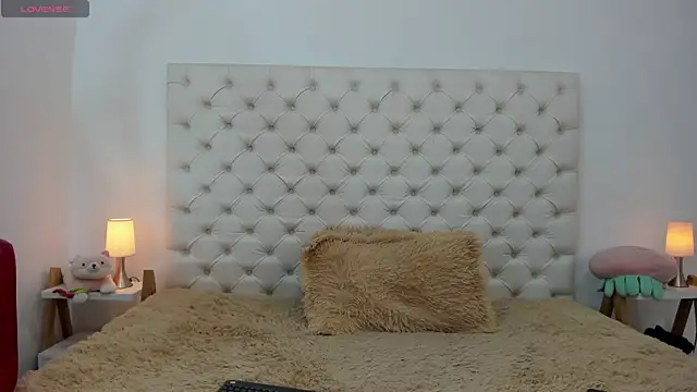 esmeralda06 online show from 09-09-25, 02:59