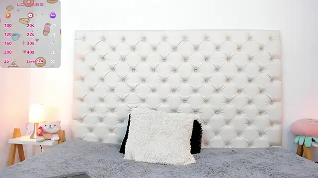 esmeralda06 online show from 01-08-26, 04:35