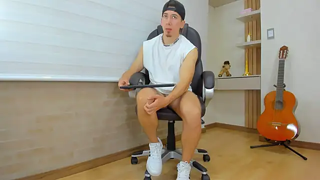 Tombarden online show from 12-13-25, 08:04