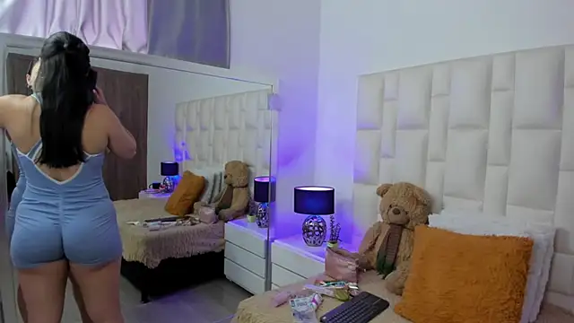 Ariana rouse online show from 03-21-26, 04:33