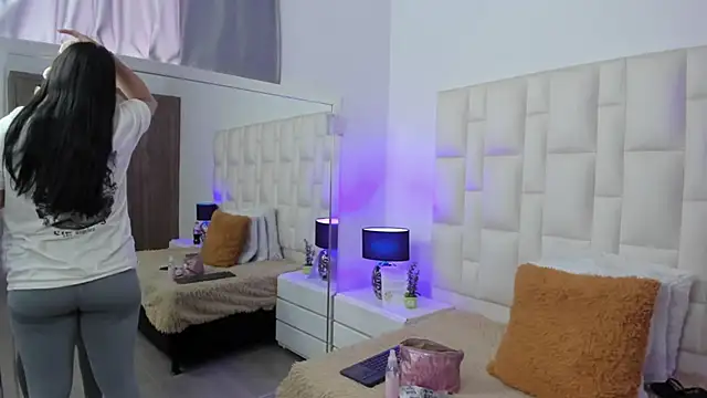 Ariana rouse online show from 03-16-26, 04:21