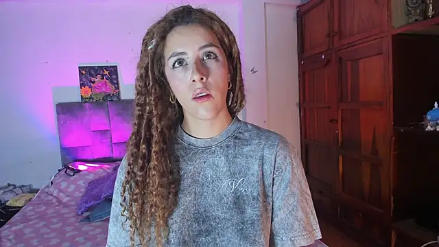 Isangel  online show from 09-29-25, 03:02