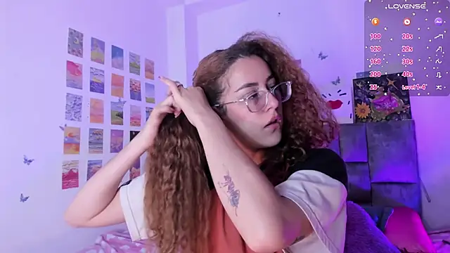 Isangel  online show from 03-23-25, 04:38