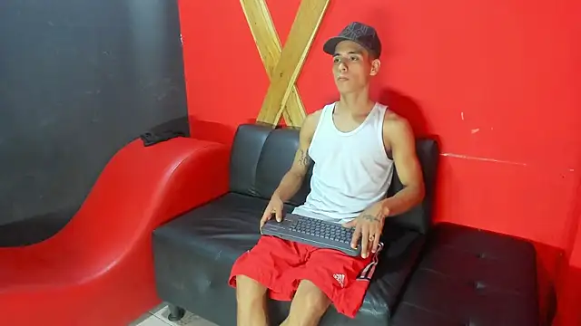 sol miluna2 online show from 03-22-25, 12:39