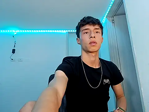 Juanmres online show from 10-11-25, 03:29