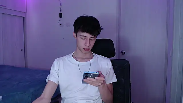 Juanmres online show from 04-13-26, 02:10