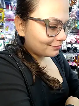 Vale Saenzz online show from 11-10-25, 08:47