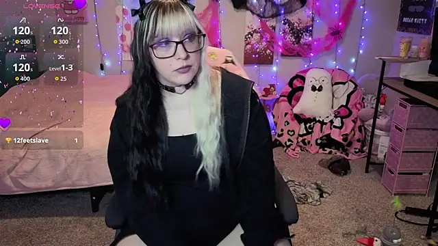 Snapshot of MissLoreleii chatting on 10-29-25, 09:03 MissLoreleii online show from 10-29-25, 09:03