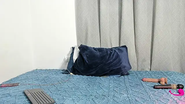 viankaa miller online show from 09-12-25, 06:13
