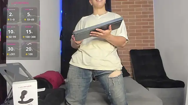 DavidX X21 Strip online show from 04-14-26, 07:02