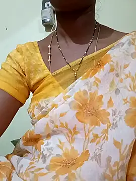 Snapshot of TeluguammayiMahi chatting on 05-10-26, 12:03 TeluguammayiMahi online show from 05-10-26, 12:03