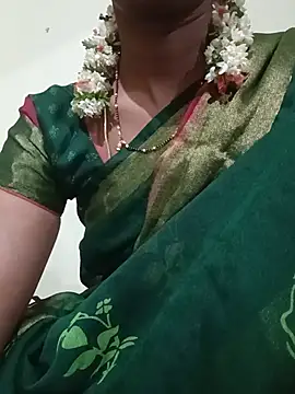Snapshot of TeluguammayiMahi chatting on 07-07-26, 10:46 TeluguammayiMahi online show from 07-07-26, 10:46