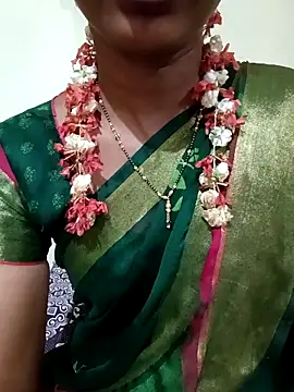Snapshot of TeluguammayiMahi chatting on 05-15-26, 11:14 TeluguammayiMahi online show from 05-15-26, 11:14