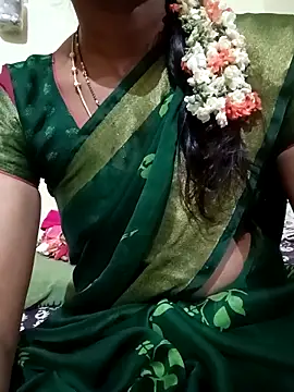 Snapshot of TeluguammayiMahi chatting on 05-14-26, 08:50 TeluguammayiMahi online show from 05-14-26, 08:50