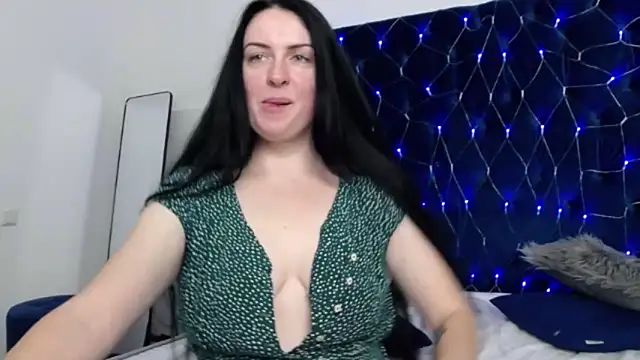 Snapshot of JacquelineElle chatting on 02-17-25, 09:21 JacquelineElle online show from 02-17-25, 09:21
