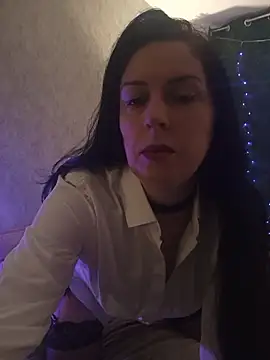 Snapshot of JacquelineElle chatting on 10-15-25, 05:10 JacquelineElle online show from 10-15-25, 05:10