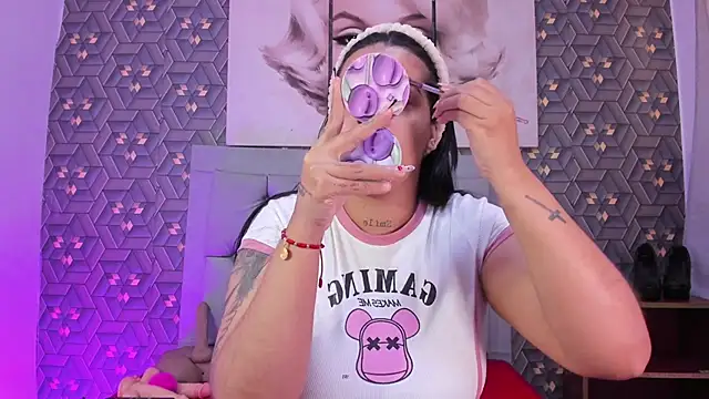 Emily rivera78 online show from 02-16-26, 07:45