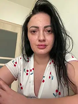 Snapshot of RaisaSalvi chatting on 02-26-25, 11:54 RaisaSalvi online show from 02-26-25, 11:54