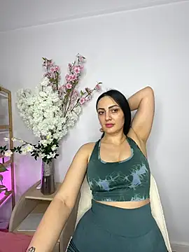Snapshot of RaisaSalvi chatting on 03-15-25, 03:48 RaisaSalvi online show from 03-15-25, 03:48