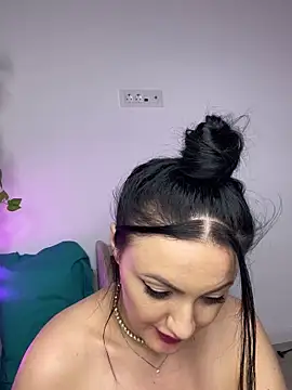 Snapshot of RaisaSalvi chatting on 02-14-25, 05:36 RaisaSalvi online show from 02-14-25, 05:36