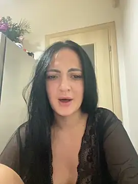 Snapshot of RaisaSalvi chatting on 10-04-25, 01:23 RaisaSalvi online show from 10-04-25, 01:23