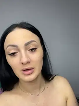 Snapshot of RaisaSalvi chatting on 02-15-25, 06:12 RaisaSalvi online show from 02-15-25, 06:12