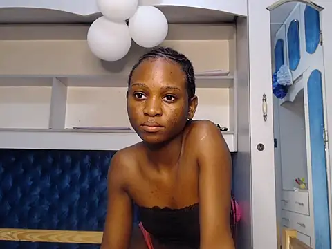 YoungDiva69 online show from 09-24-25, 07:53