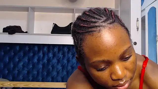YoungDiva69 online show from 09-29-25, 07:48