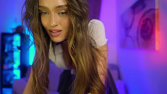 Clara Nia online show from 11-03-25, 07:39