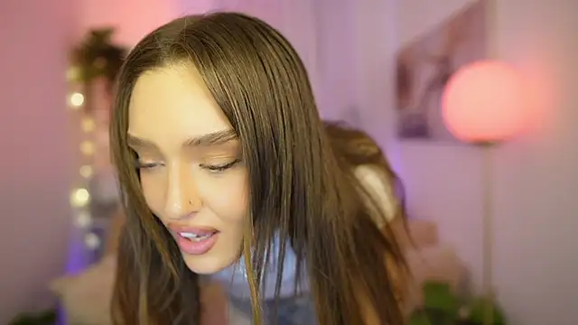 Snapshot of Clara_Nia chatting on 02-19-26, 07:33 Clara Nia online show from 02-19-26, 07:33