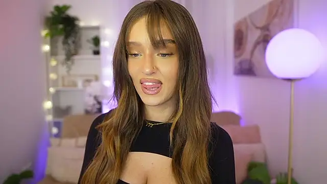 Snapshot of Clara_Nia chatting on 02-08-26, 07:22 Clara Nia online show from 02-08-26, 07:22