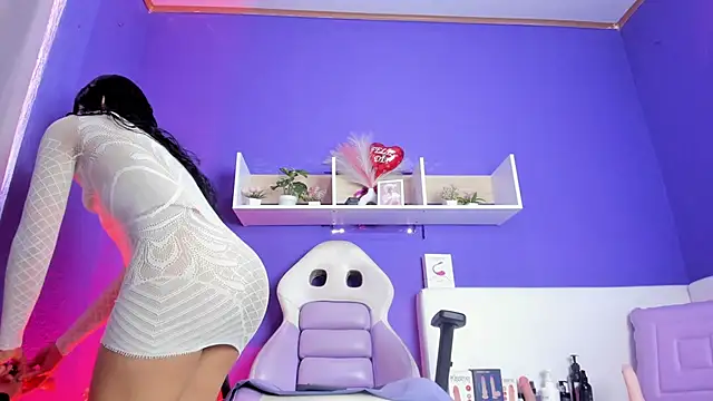 Rossi Mariana online show from 04-10-26, 12:45