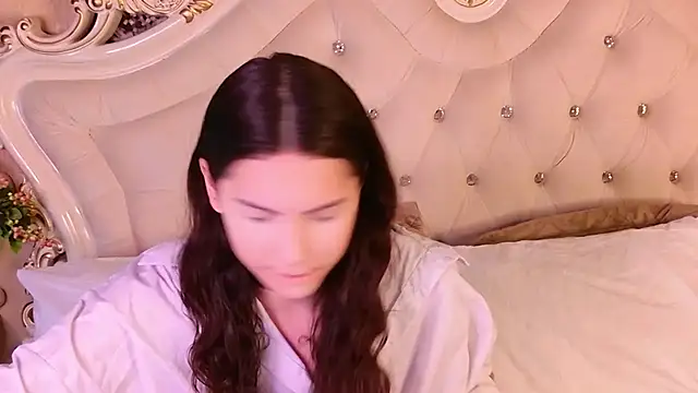 GIGI DAV online show from 10-22-25, 08:52