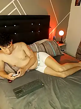 AngeloColleen online show from 10-07-25, 06:20