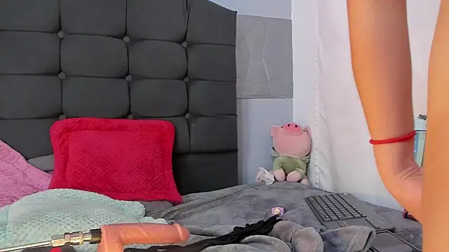 Alice evans lov online show from 03-19-25, 10:33