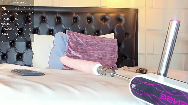 SamanthaMilann online show from 11-24-25, 04:40