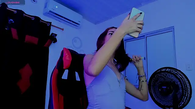 Nicol TransGirl online show from 10-07-25, 04:13