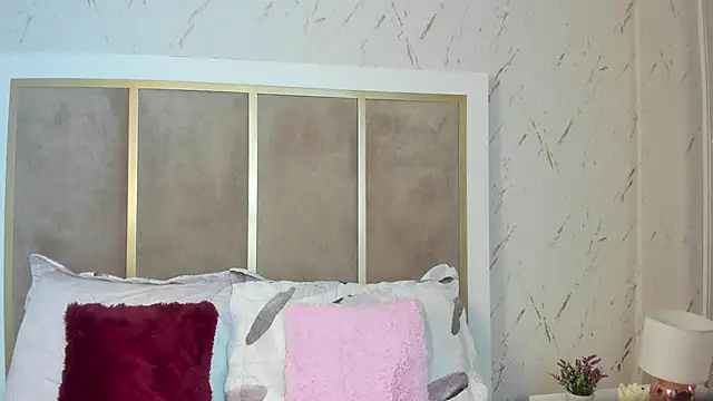 IsabelaWoods online show from 03-07-25, 01:53