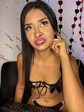 Snapshot of Miss_karol chatting on 02-13-25, 06:05 Miss karol online show from 02-13-25, 06:05